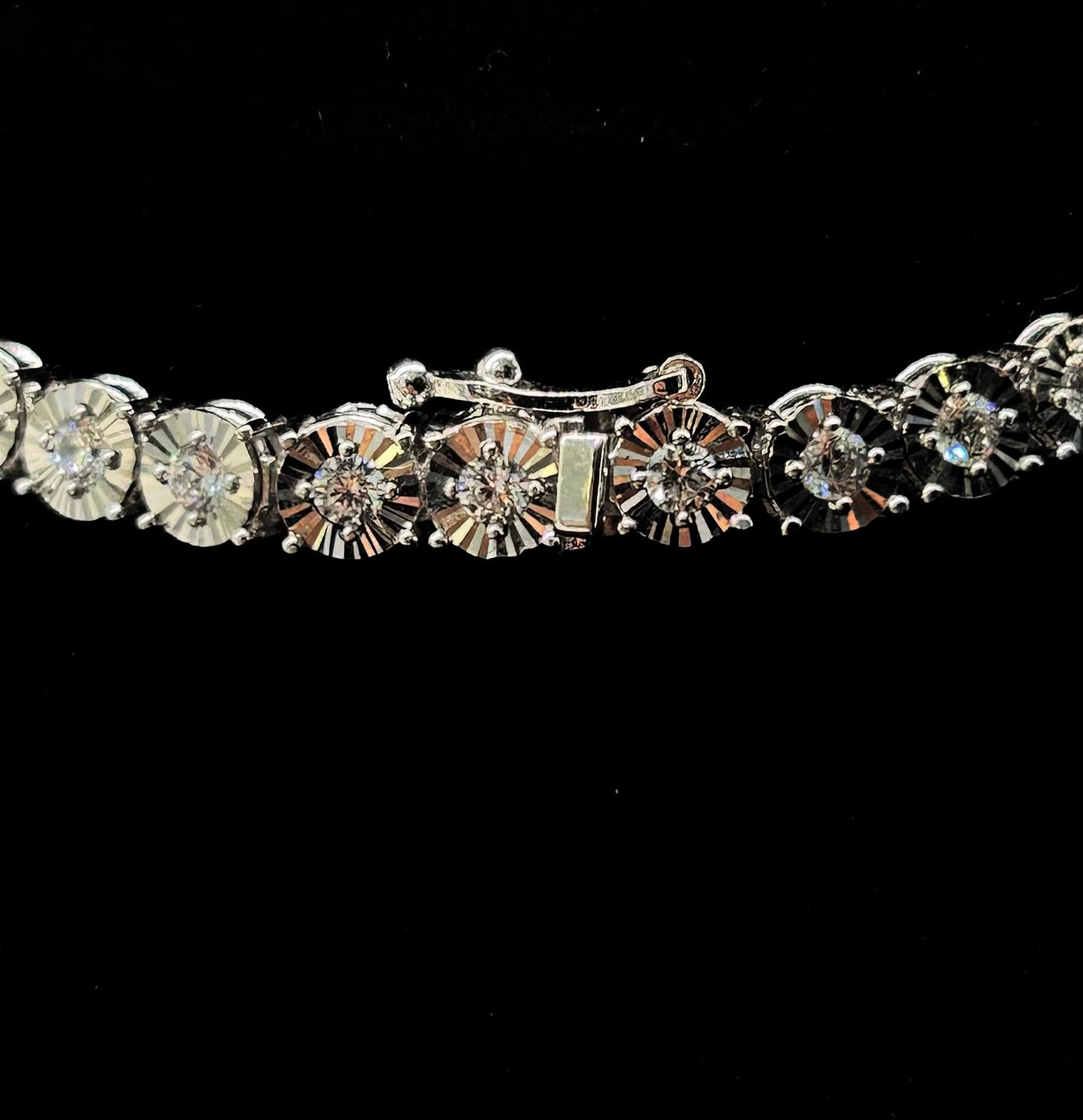 Damenarmband aus 14 Karat Weißgold